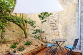 Studio with a peacefull private patio
